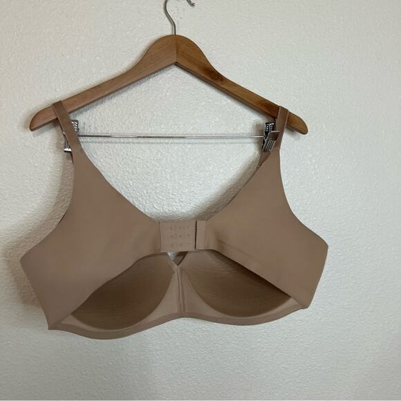 Soma tan nude vanishing 360 wireless bra 40D - Picture 4 of 7